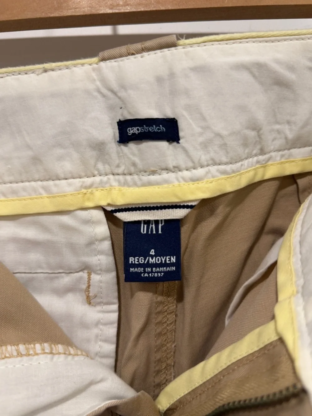 Y2K GAPstrtcWide-Leg Cino in Tan, Nautical Style with Contrasting Yellow Buttons - Picture 7 of 10